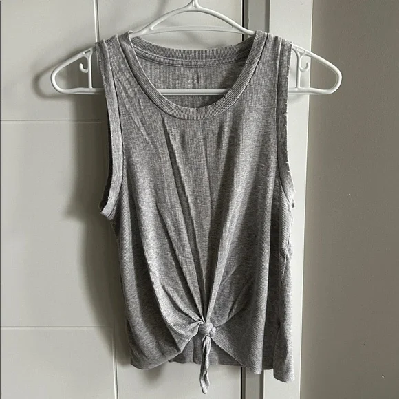 AERIE Ribbed Tank Top *light grey* - Picture 2 of 5